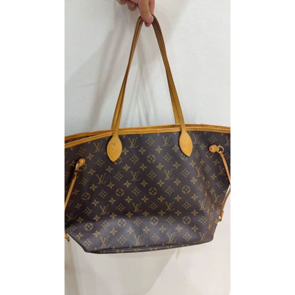 Louis Vuitton Women Pre-Loved Bag Very Good Condition